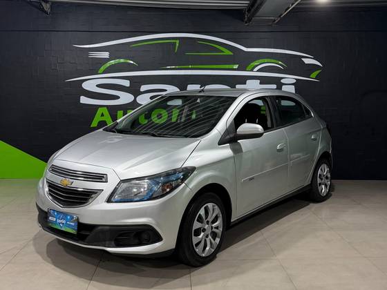 CHEVROLET ONIX 1.4 MPFI LT 8V FLEX 4P MANUAL CHEVROLET ONIX 1.4 MPFI LT 8V FLEX 4P MANUAL